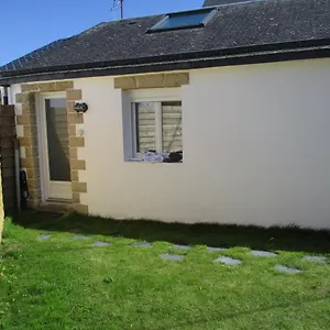 https://petite-maison-a-deux-pas-du-centre-et-des-plages.inbrittany.com