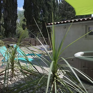 https://gite-lacacia.hotels-rhonealpes.com